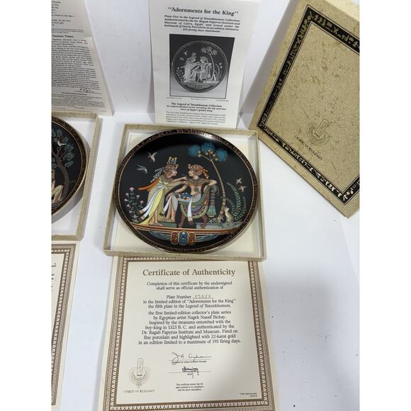 2 Osiris‎ Porcelain Legend of Tutankhamun Plate Banquet Garden + Adornments King - Picture 3 of 7